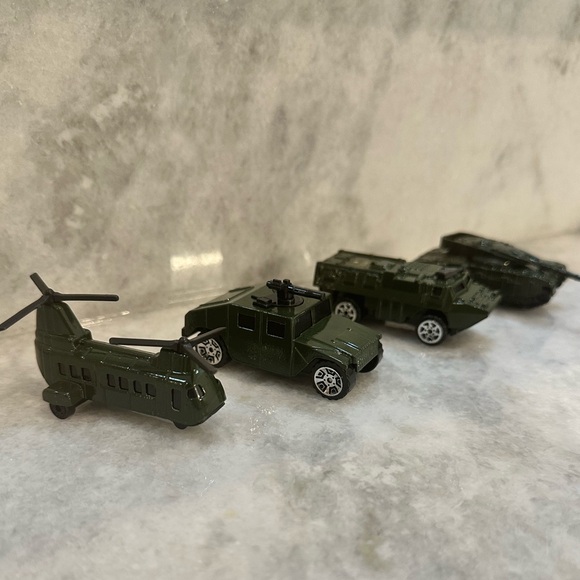 Military Tatical Transport Vehicles Set of 4 - Picture 3 of 4